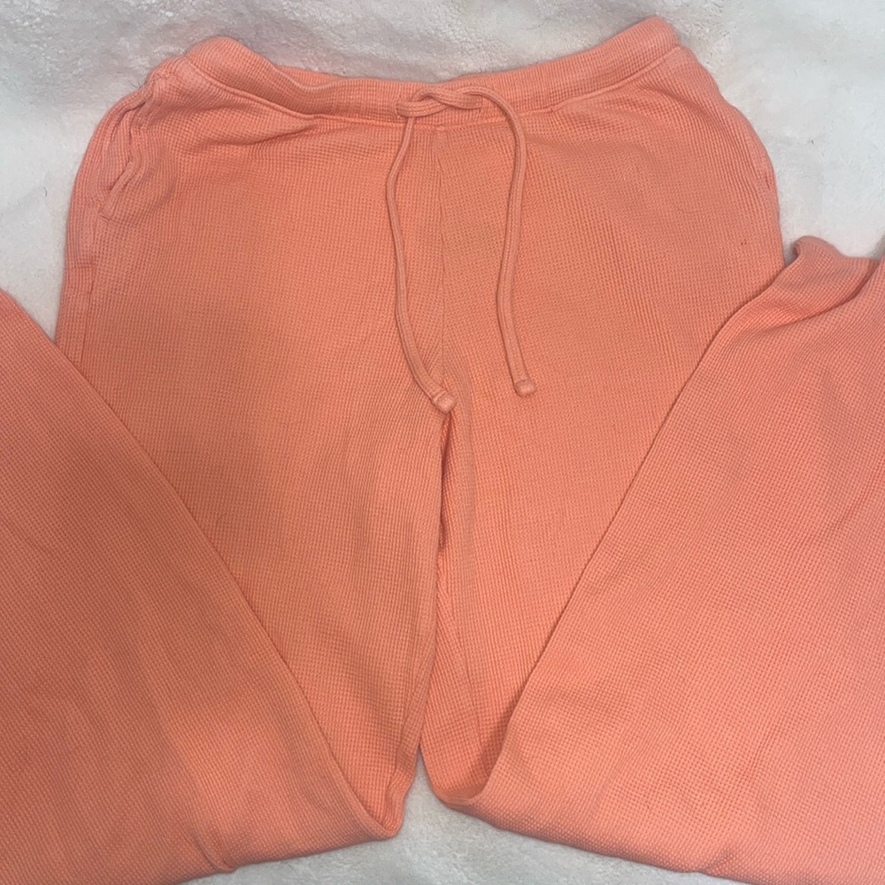 Old navy coral sweat pant’s
Size:XS